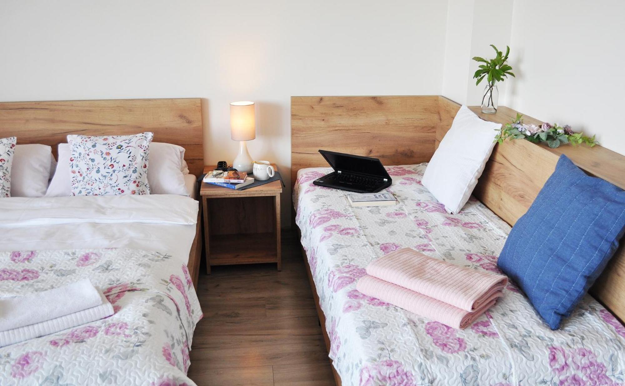 Pokoje Goscinne Uanny Nowy Targ Ngoại thất bức ảnh