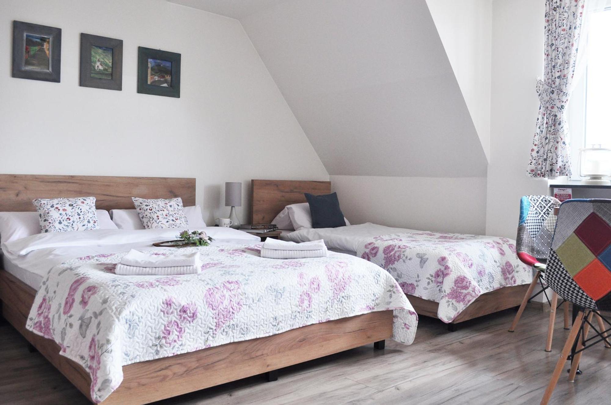 Pokoje Goscinne Uanny Nowy Targ Ngoại thất bức ảnh
